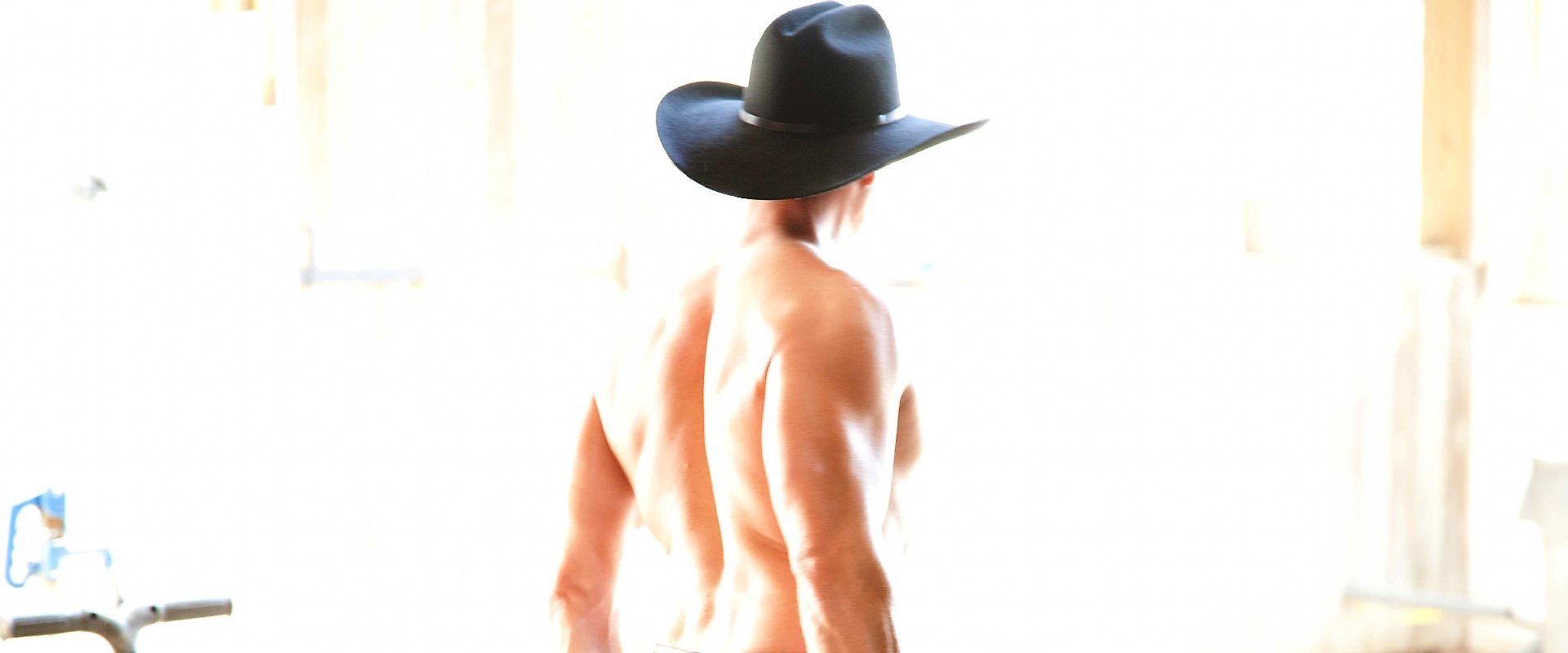 Looking back - Music City Male Stripper Reviews - Photo of Jesse